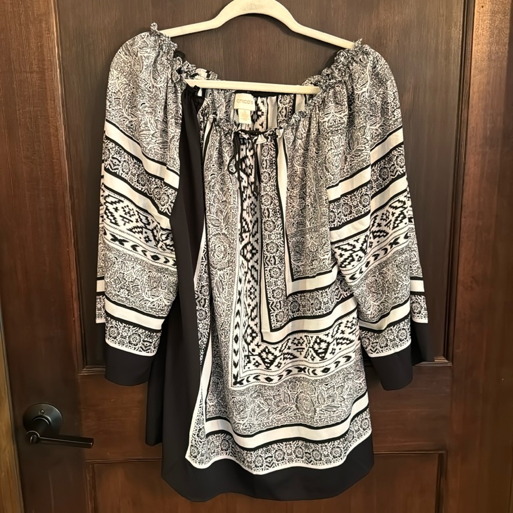 Chico’s Black/white tunic